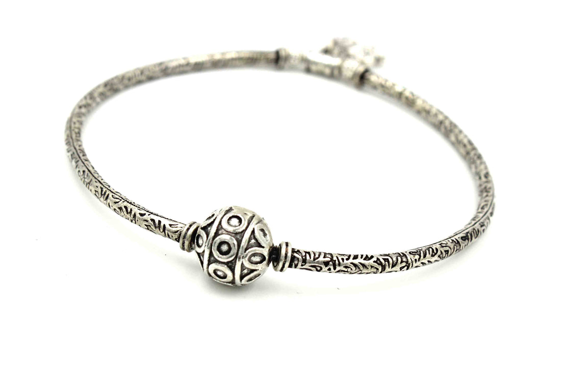 Oxidized Silver Stretchable Anklet with Elephant Charm and Tribal Bead Design(single)