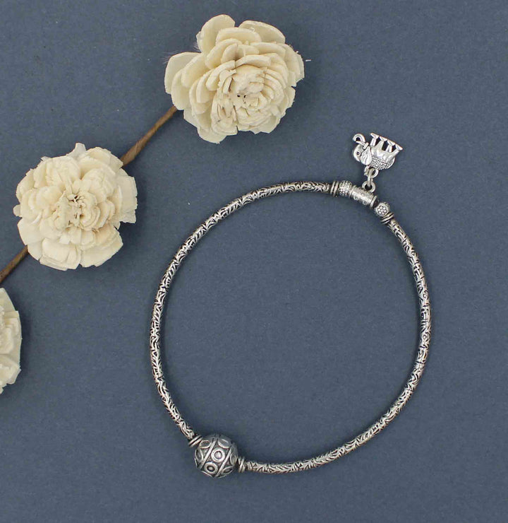 Oxidized Silver Stretchable Anklet with Elephant Charm and Tribal Bead Design(single)