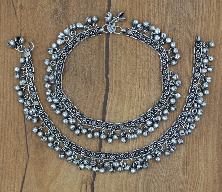 Oxidized Silver Floral Ghungroo Anklet – Traditional Payal for Women & Girls